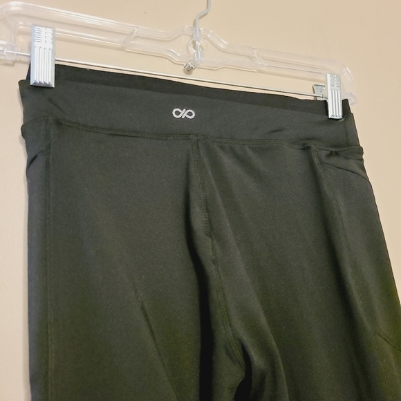 Infinite Performance | High Waist Faux Leather Leg - Picture 11 of 13